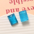 Macro-opname van blauwe rechthoekige hars hangers met gouddraden voor DIY-sieraden - 1 stuk (20x15mm) / Blauw