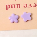 Niedliche hellviolette Harz-Blumenanhänger für DIY-Schmuck und Haar-Accessoires - Lila