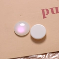 Makroaufnahme von 16mm runden schillernden Katzenaugen-Cabochons für DIY-Schmuckherstellung - Rosa