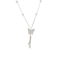 Collier papillon argenté élégant avec incrustation de nacre et longs glands de perles - Argent