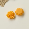 Flache gelbe Harz-Kamellienblüten für DIY-Schmuck und Haarschmuck-Accessoires - Orange