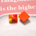 Detail of DIY resin geometric square earrings with colorful polka dots and glossy finish - Orange System (Orange One)