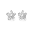 Pendientes de flores en plata cepillada con diseño de pétalos 3D y acabado metálico - Flor Plateada (Par)