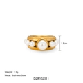Bague large en acier inoxydable doré 18 carats ornée de sept perles blanches - US 6 / Style Rangée de Sept Perles (DZR102311)