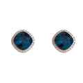 Puces d'oreilles saphir carrées avec halo de cristaux sur base dorée fine - Bleu