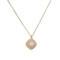 Élégant collier doré avec pendentif en losange, perle centrale et cristaux brillants - Collier / Or