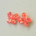 Detalle de dijes de mariposa en resina rosa coral con lentejuelas para manualidades DIY - Rojo