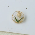 Pendentif rond en résine avec bouton floral séché, feuilles vertes et feuilles d'or - Pendentif avec Trou / Blanc