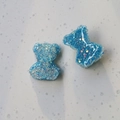 Macro di ciondoli orso e fiocco in resina blu con glitter per decorazioni fai-da-te - Blu