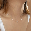Elegante 18k vergoldete Edelstahlkette mit fünf Paaren weißer Perlen für Damen - Goldene Halskette (JZ-N253182G)