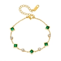 Pulsera de acero inoxidable chapada en oro con circonitas verdes y cristales blancos - Pulsera de Oro