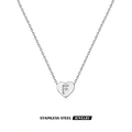 Herzanhänger Halskette aus Edelstahl mit graviertem Buchstaben F an silberner Kette - Silber F