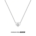 Silberne Edelstahl-Herz-Halskette mit eingraviertem Buchstaben G an einer Ankerkette - Silber G