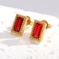 Boucles d'oreilles rétro en or avec zircon rouge et détails granulés - Rectangle Rouge