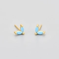 Vue détaillée de boucles d'oreilles en argent S925 avec pierres bleu clair - Couleur Or Turquoise Artificielle