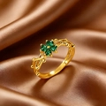 Adjustable gold clover ring with green heart-shaped zircons and woven vine band style - Green