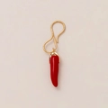 Eleganter vergoldeter Chili-Anhänger mit roter Emaille und gedrehtem S-Haken - Roter Chili-Anhänger