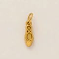 Vue détaillée du pendentif chausson de danse en acier doré 18 carats pour bijoux DIY - Chaussure de Danse Seule