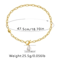 Detailansicht der 18K vergoldeten Kette mit unregelmäßigem Perlenanhänger und OT-Verschluss - 18K-Gold / OT Schnalle Barockstil (KN0130)