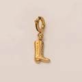 Detalle de dije de bota vaquera chapado en oro de 18K con cierre redondo y textura - Bota Vaquera Texturizada