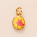 Goldener runder Anhänger mit gelber Emaille und rosa Sternmuster für DIY Schmuck - Rosa Sechs-Sterne-Anhänger