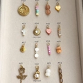 Colección de colgantes de acero inoxidable bañados en oro 18K con perlas y piedras - Colgante de Cuentas Púrpuras (#59) / Púrpura