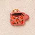 Detaillierter rosa Kaffeetassen-Anhänger mit floralem Muster und 14K vergoldeter Öse - Nr.6 Tasse (Doppelseitiger Druck)