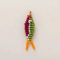 Pendentif poisson fait main en perles colorées avec détail d'œil en perle de culture - Petit Poisson Perlé