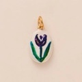 Dettaglio del ciondolo ovale in ceramica con tulipano viola e gancio dorato - 11-Fiore Blu