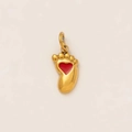 18K vergulde voet hanger met rood hart voor het maken van DIY kettingen en sieraden - Baby voetafdruk met hart hanger