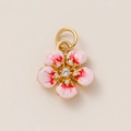 Detail eines Blumenanhängers mit rosa Emaille-Blüten, weißen Zirkonen und 18K Vergoldung - Einzelner Anhänger (Ohne Kette) / Rosa Farbverlauf Blume