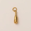 Detail van een champagnefles hanger gemaakt van 18k verguld roestvrij staal materiaal - Gouden Champagnefles Bedeltje