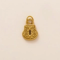 18K vergoldeter Umschlag-Schlossanhänger mit Ruyi-Muster und mattem Gold-Finish - Schloss Anhänger
