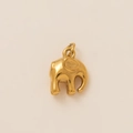 Detailansicht eines polierten Elefantenanhängers mit 18K Goldbeschichtung für DIY-Ketten - Elefant Anhänger (17) / Gold