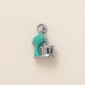 Détail d'un pendentif batteur argenté avec émail vert menthe pour la création de bijoux - Mixeur