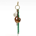 Catena per borsa alla moda placcata oro 18K con charm da baseball e ciondolo a pretzel - Baseball Bag Chain