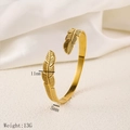 Adjustable golden leaf open bangle in stainless steel with detailed vein textures - Double Leaf Overlay Design (Y27) / Gold