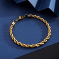Detailed close-up of 18K gold-plated stainless steel rope chain bracelet with lobster clasp - Length: 21cm / Rope Chain Bracelet - Gold (4mm Width)