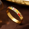 Vintage Armreif aus 18k vergoldetem Titanstahl mit bunten geometrischen Emaille-Mustern - Breite Emaille-A727
