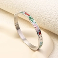 Silberner Vintage-Armreif mit bunten Emaille-Blumenmustern und Scharnierverschluss - 6mm Emaille / Silber Graffiti (A696)
