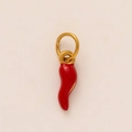 Minimalistischer roter Chili-Anhänger mit 18K Vergoldung für DIY-Schmuckherstellung - Chili