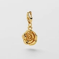 Détail d'un pendentif en forme de rose dorée 3D avec un fermoir mousqueton pratique - Pendentif Rose