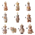 Set van 10 handgemaakte keramische dierhangers met 18K vergulde ringen voor DIY-sieraden - Lezend konijn hanger alleen (Zonder ketting)