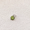 Green 7x7mm round zircon pendant with four-claw silver stainless steel setting - August Light Green - Silver