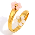 Adjustable 18K gold-plated stainless steel ring featuring pink and white floral bead motifs - Gold-Pink