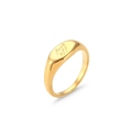 Nahaufnahme des goldenen Siegelrings mit graviertem Fuck Off Schriftzug auf der Oberfläche - Größe 6 / Rechteckiger Siegel-Stil (R4293)