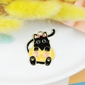 Schattige Halloween zwarte kat emaille bedel met gele vruchtbasis voor DIY sieraden - Pompoen Kat
