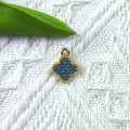 Kleeblatt-Anhänger aus goldener Legierung mit blauen Strasssteinen für DIY-Schmuckherstellung - Blau