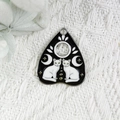 Pendentif planchette gothique en alliage avec chats noir et blanc et croissant de lune - Style Planchette Chats Assis (YZ1494-7)