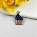 USA flag cupcake pendant with gold stars and red white stripes for jewelry making - Cupcake Shape (5007939385599)